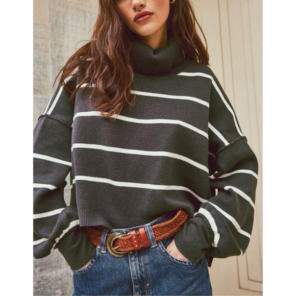 Free People Sweaters - FREE PEOPLE Paulie Sweater / Smoked Pearl Combo